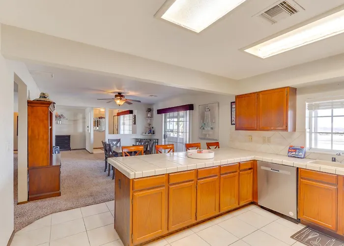 Havasu Snowbird Retreat W/ Hot Tub! Holiday home *