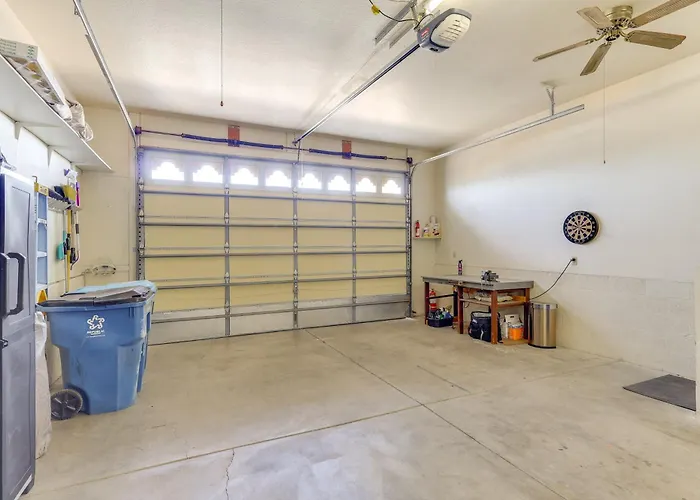 Havasu Snowbird Retreat W/ Hot Tub! Lake Havasu City