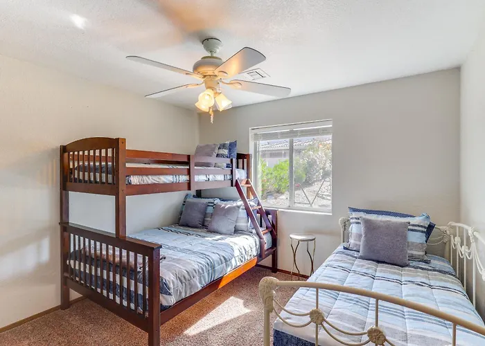 Havasu Snowbird Retreat W/ Hot Tub! Lake Havasu City