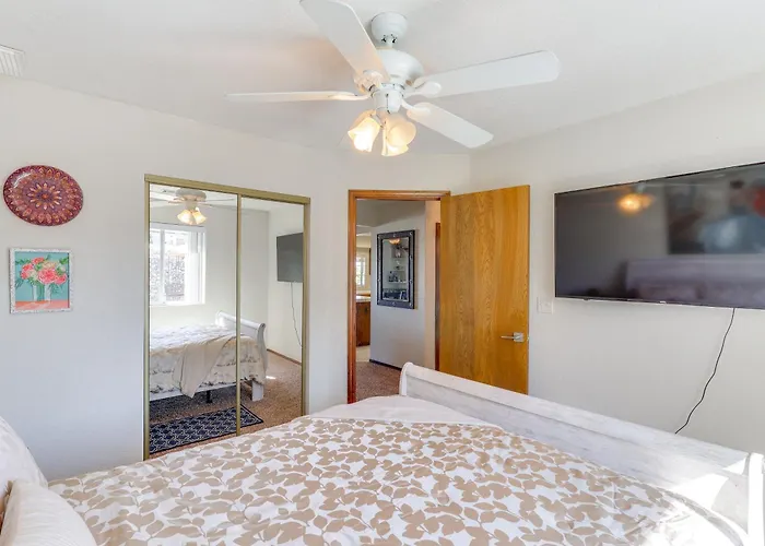 Havasu Snowbird Retreat W/ Hot Tub! Holiday home *